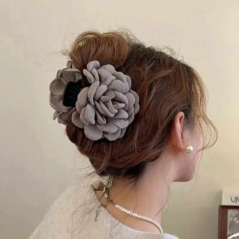 Grampos de cabelo com flor ros - Travel Accessories Aesthetic avaliação e preço